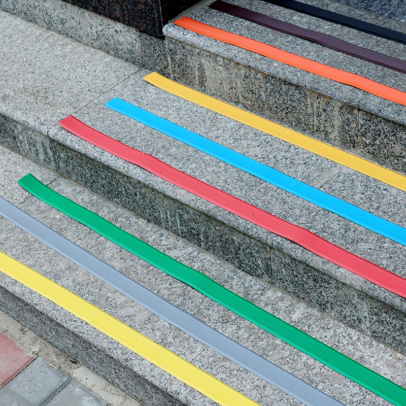 Anti slip staircase waterproof outdoor/indoor anti slip sealing strip, suitable for stairs, adhesive rubber anti slip strip, suitable for step ramps