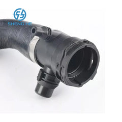 Auto Parts Coolant Pipe Water Tank to Oil Radiator Water Supply Pipe  17127601847 for BMW N52 N55 X3 X4 F25 F26